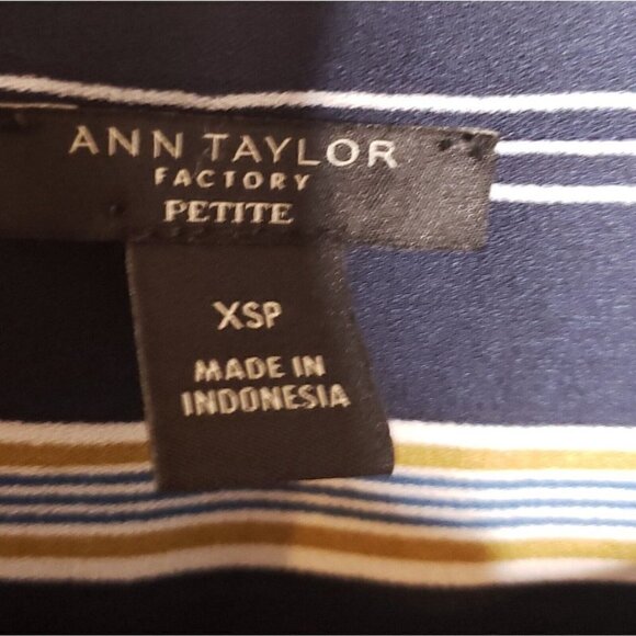 Ann Taylor Factory Petite Navy White Gold Striped Silky Blouse XS - Picture 4 of 5